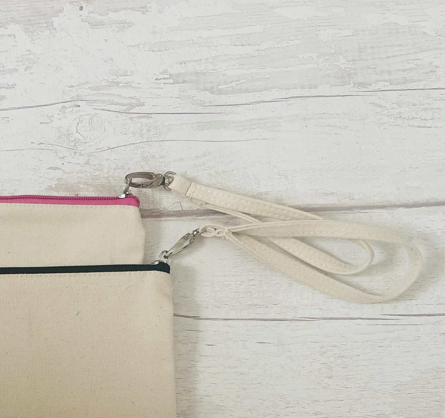 Add your own wording to your make- up bag